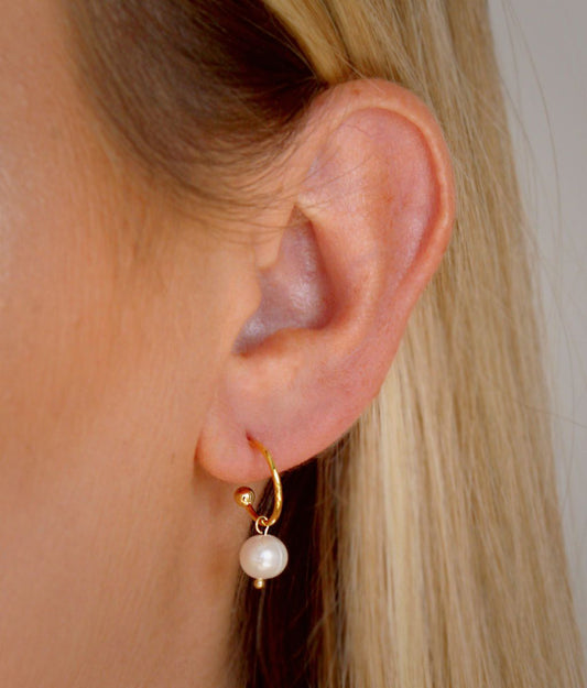 Pearl Earring