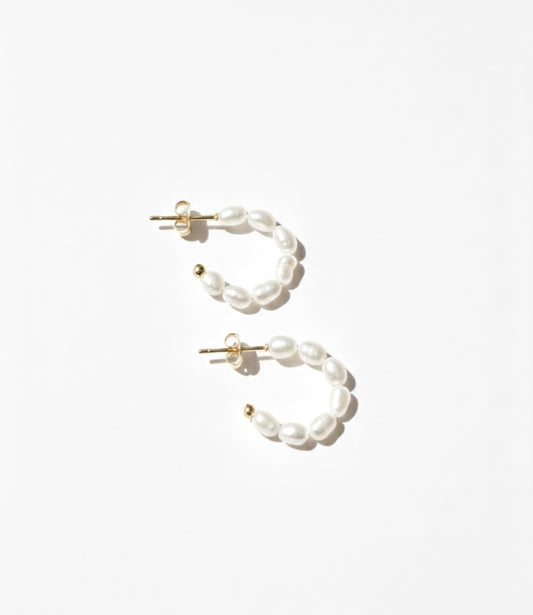 Everything Pearls Earring